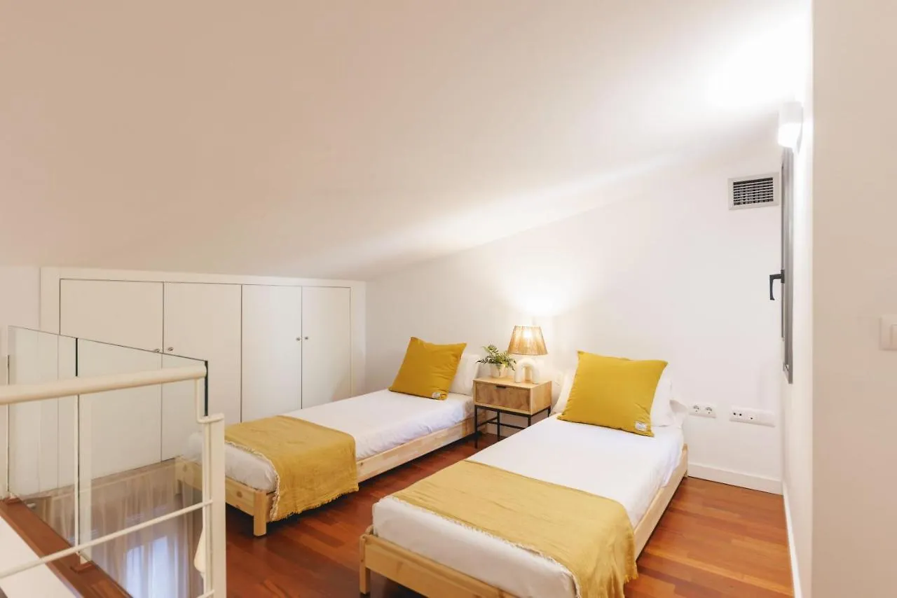 Bravissimo Placa Catalunya 2-2, Duplex Apartment Girona 0*,