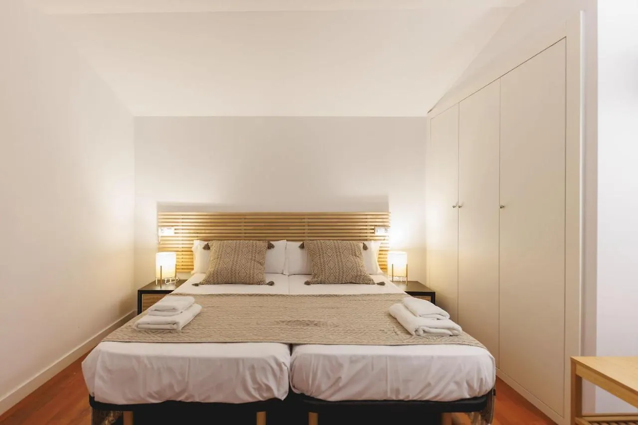 Bravissimo Placa Catalunya 2-2, Duplex Apartment Girona